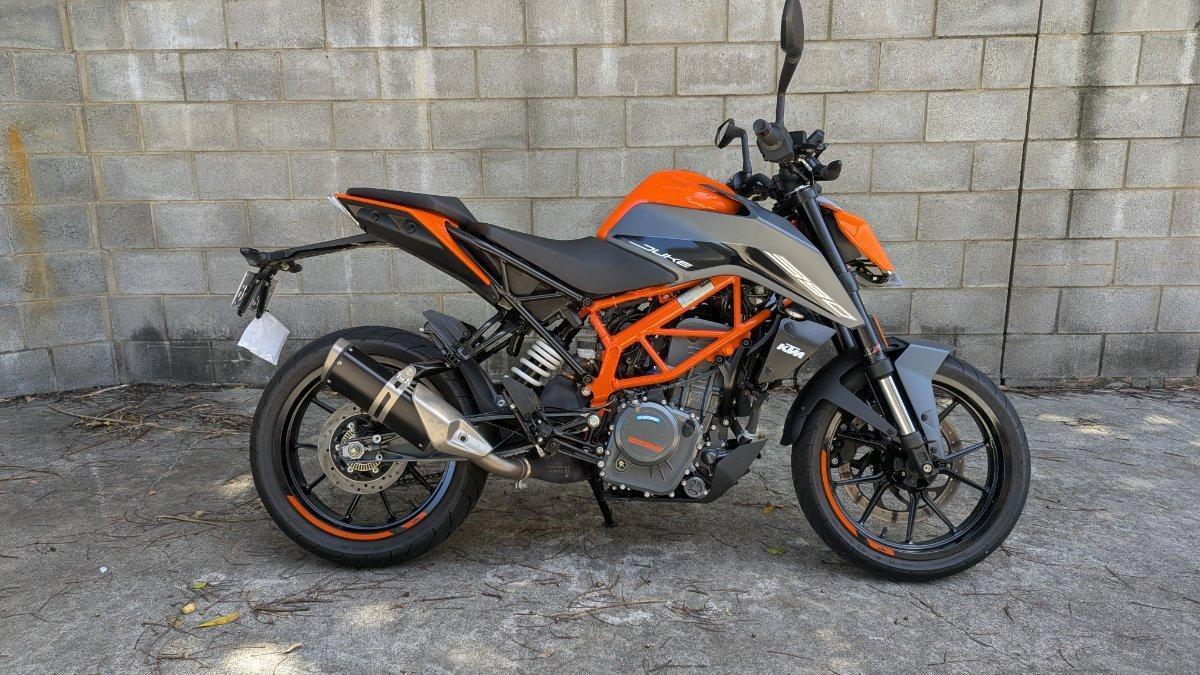 2023 KTM 390 DUKE ROAD