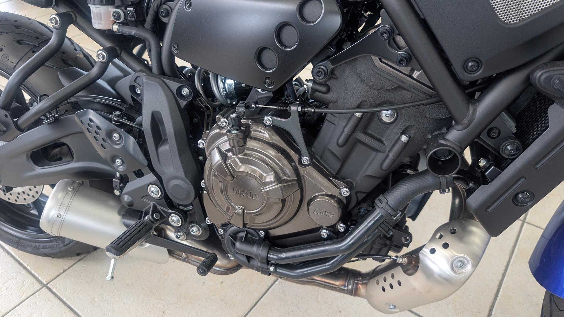 2025 YAMAHA XSR700 ROAD