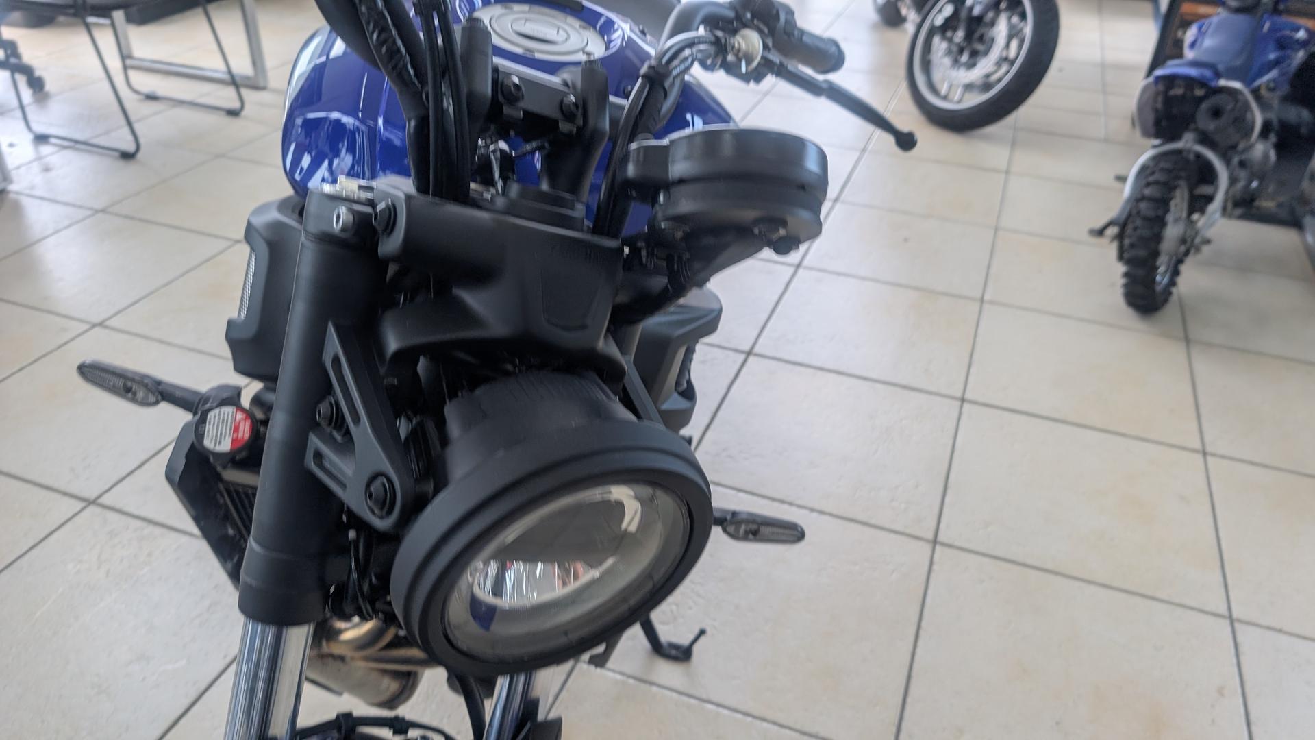 2025 YAMAHA XSR700 ROAD