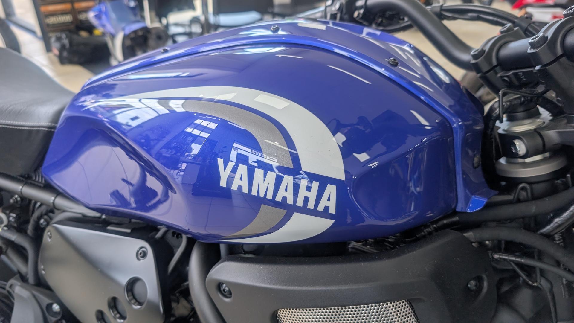 2025 YAMAHA XSR700 ROAD