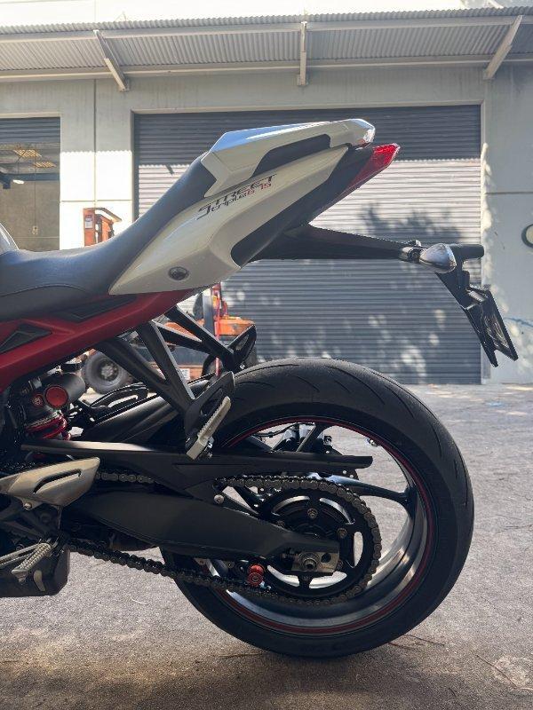 2017 TRIUMPH STREET TRIPLE R ROAD