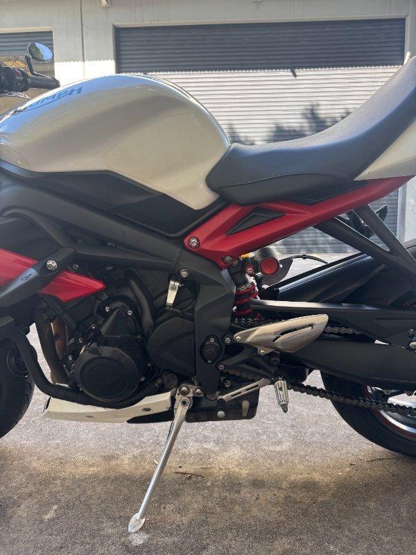 2017 TRIUMPH STREET TRIPLE R ROAD
