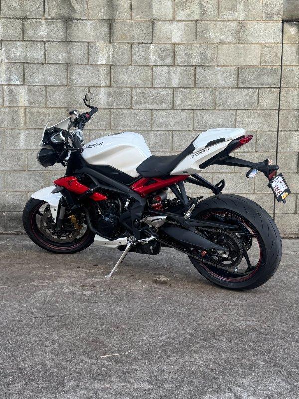 2017 TRIUMPH STREET TRIPLE R ROAD
