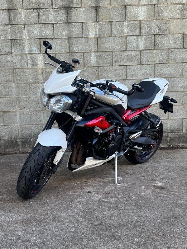 2017 TRIUMPH STREET TRIPLE R ROAD