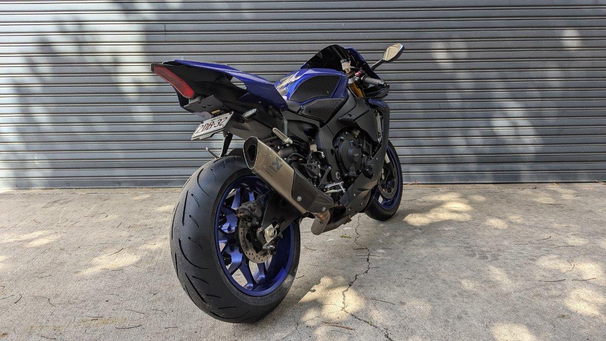 2019 YAMAHA YZF-R1 SPORTS