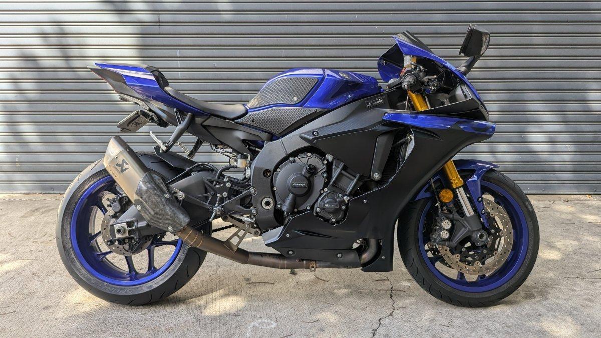 2019 YAMAHA YZF-R1 SPORTS
