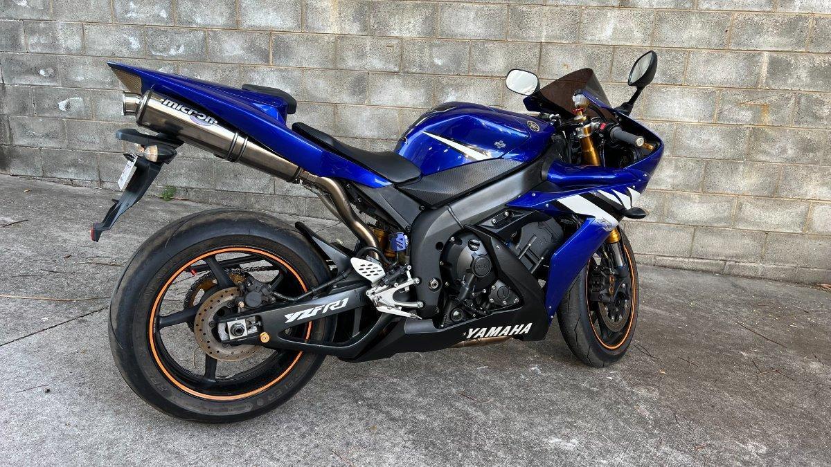 2005 YAMAHA YZF-R1 SPORTS