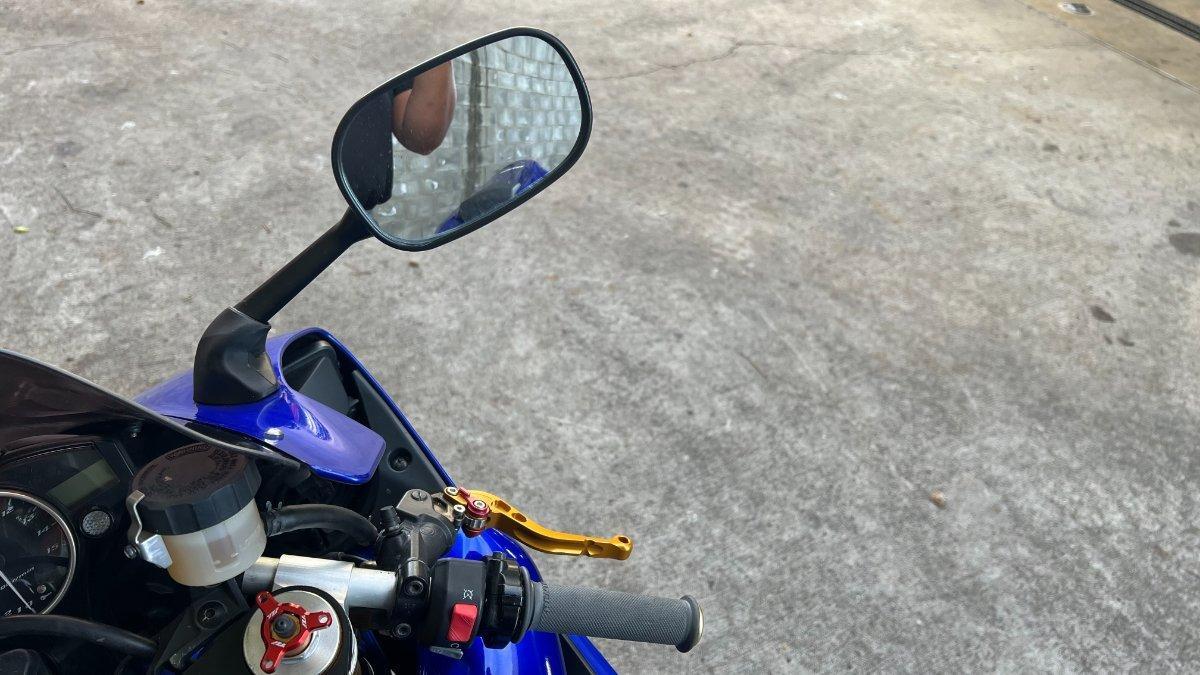 2005 YAMAHA YZF-R1 SPORTS
