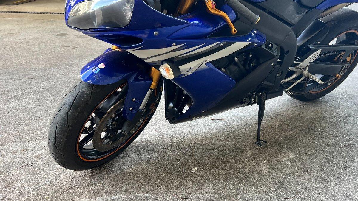 2005 YAMAHA YZF-R1 SPORTS