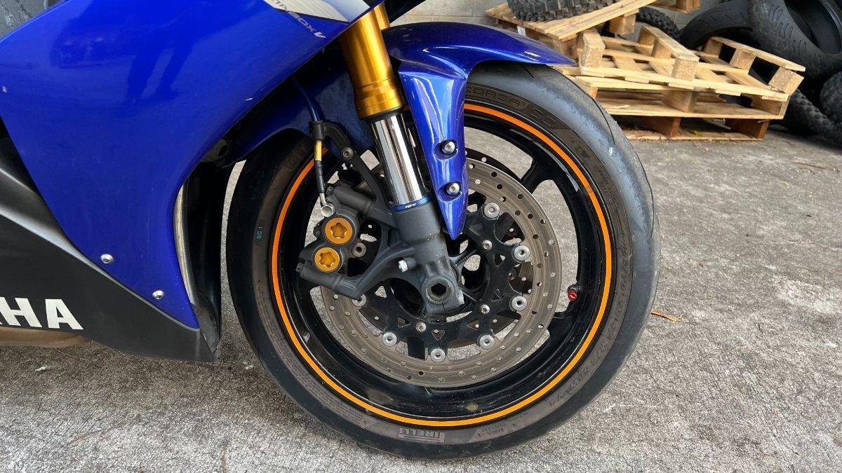 2005 YAMAHA YZF-R1 SPORTS
