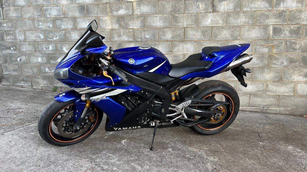 2005 YAMAHA YZF-R1 SPORTS