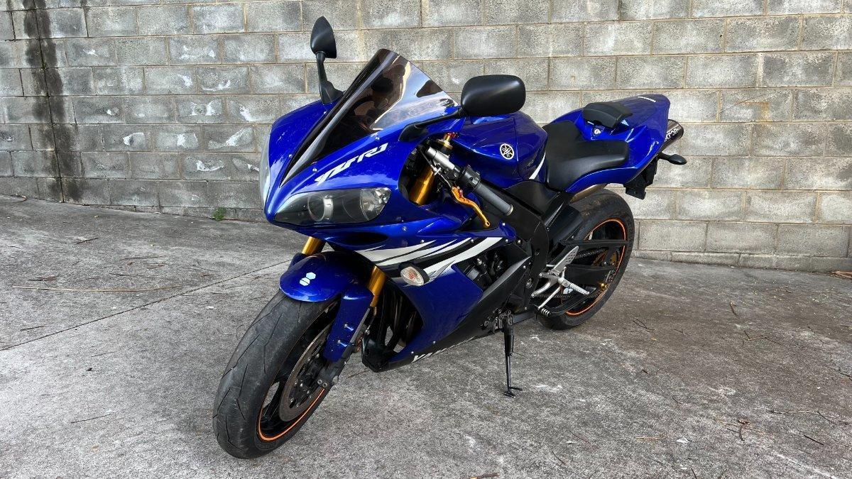 2005 YAMAHA YZF-R1 SPORTS