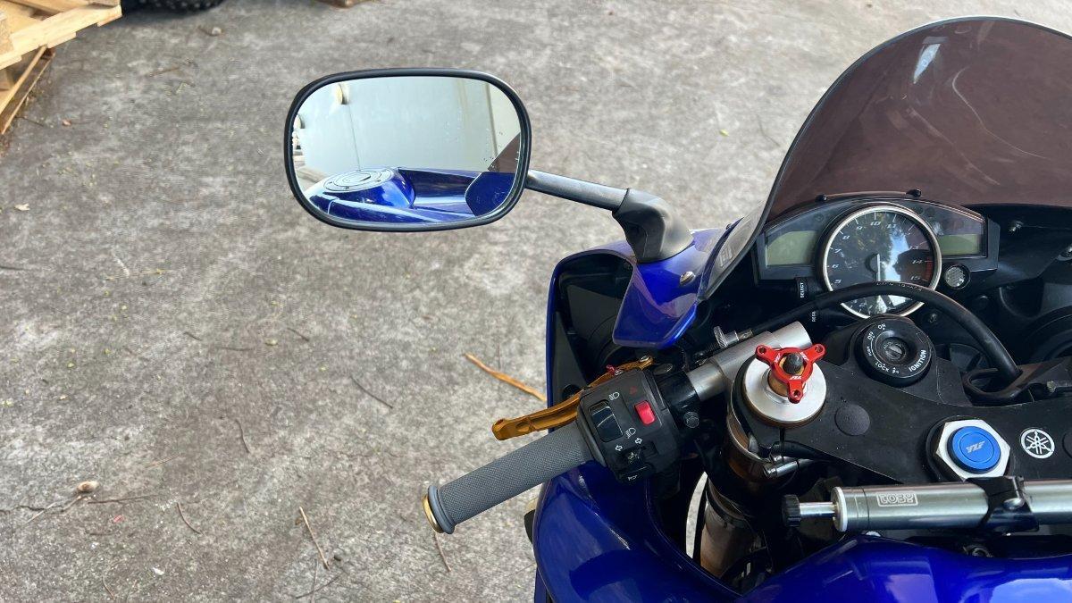 2005 YAMAHA YZF-R1 SPORTS