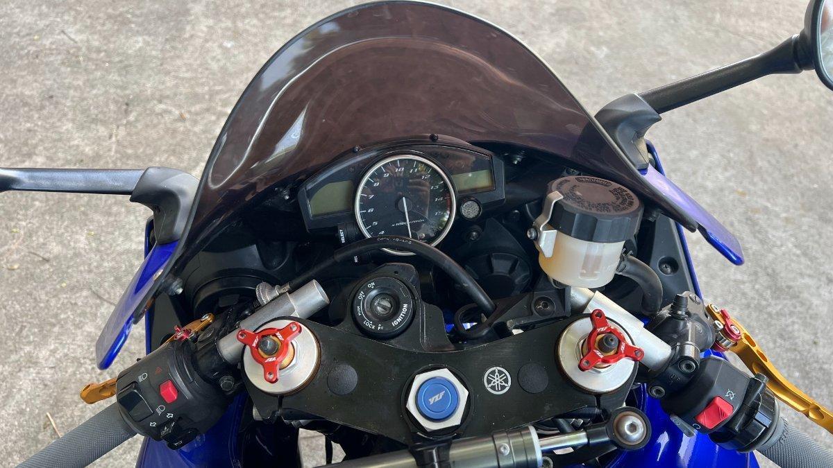 2005 YAMAHA YZF-R1 SPORTS