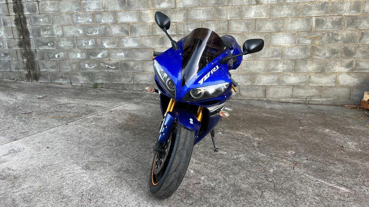 2005 YAMAHA YZF-R1 SPORTS