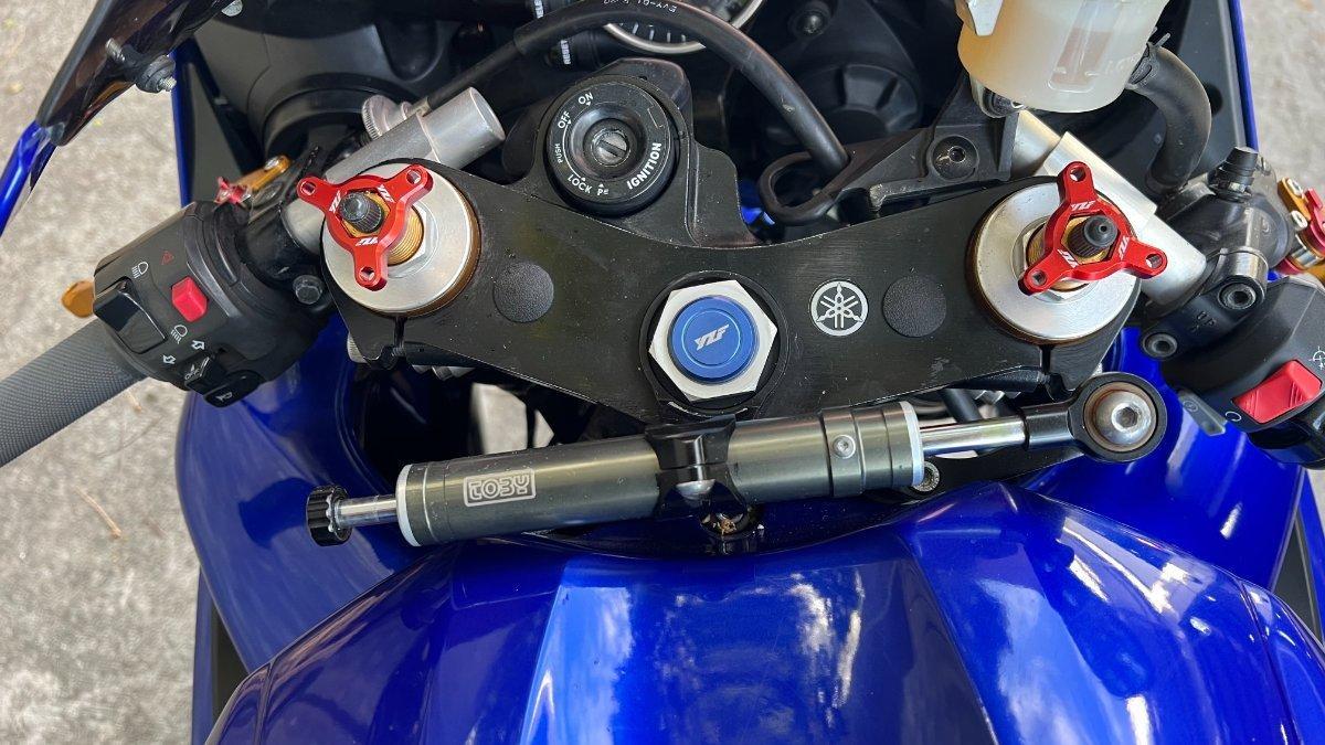 2005 YAMAHA YZF-R1 SPORTS