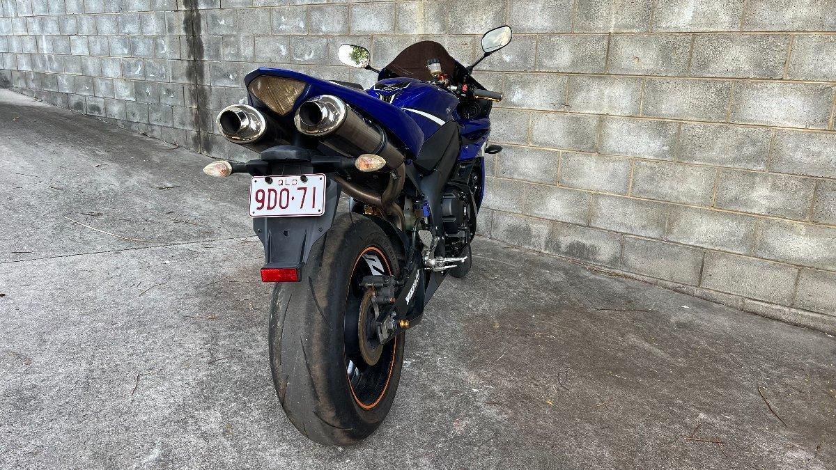 2005 YAMAHA YZF-R1 SPORTS