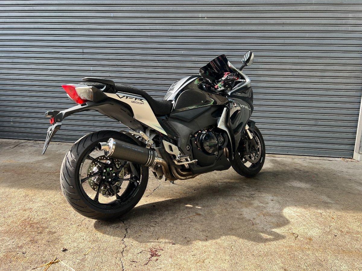 2011 HONDA VFR1200F ROAD
