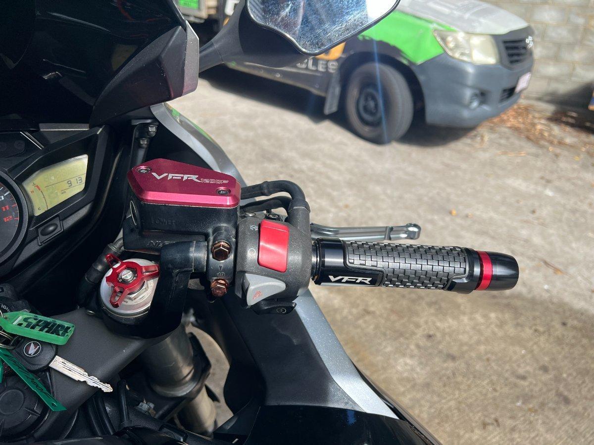 2011 HONDA VFR1200F ROAD