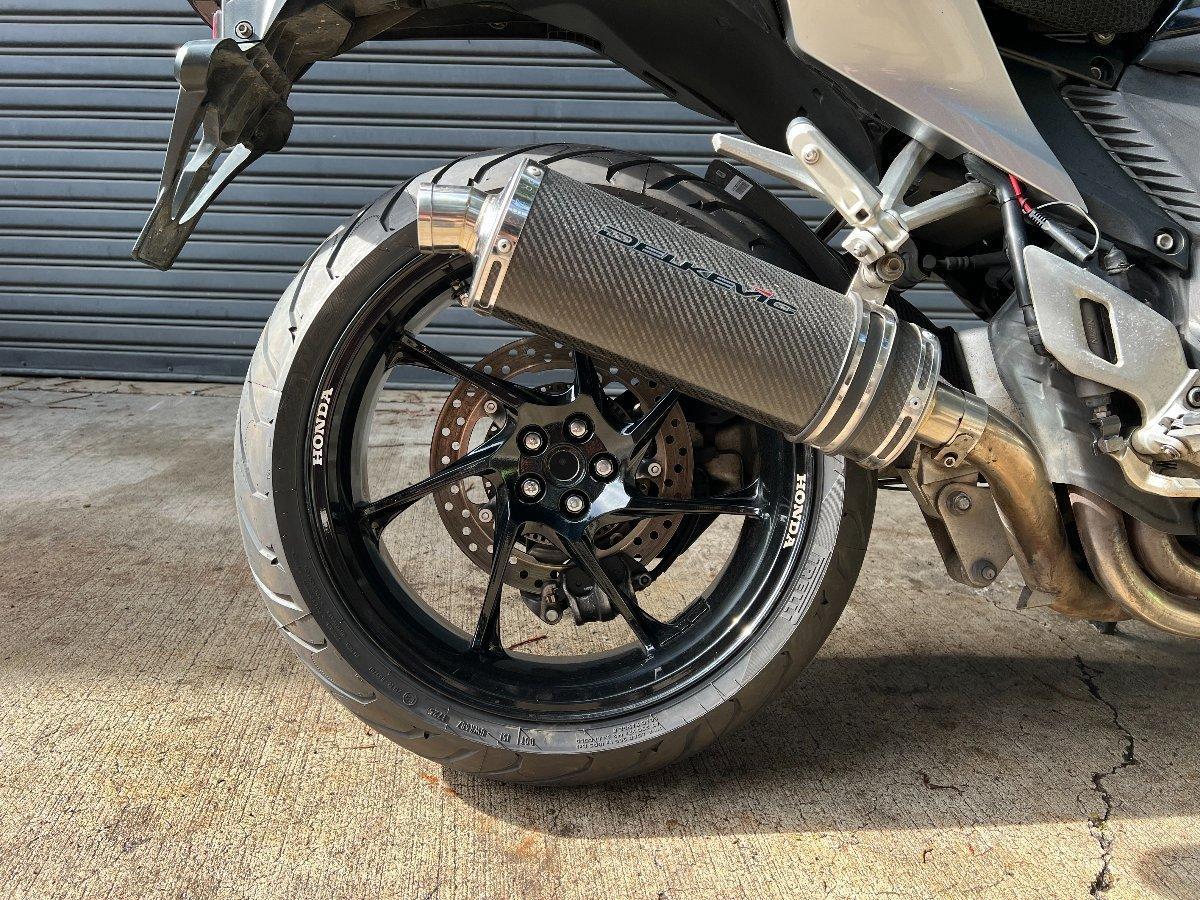 2011 HONDA VFR1200F ROAD