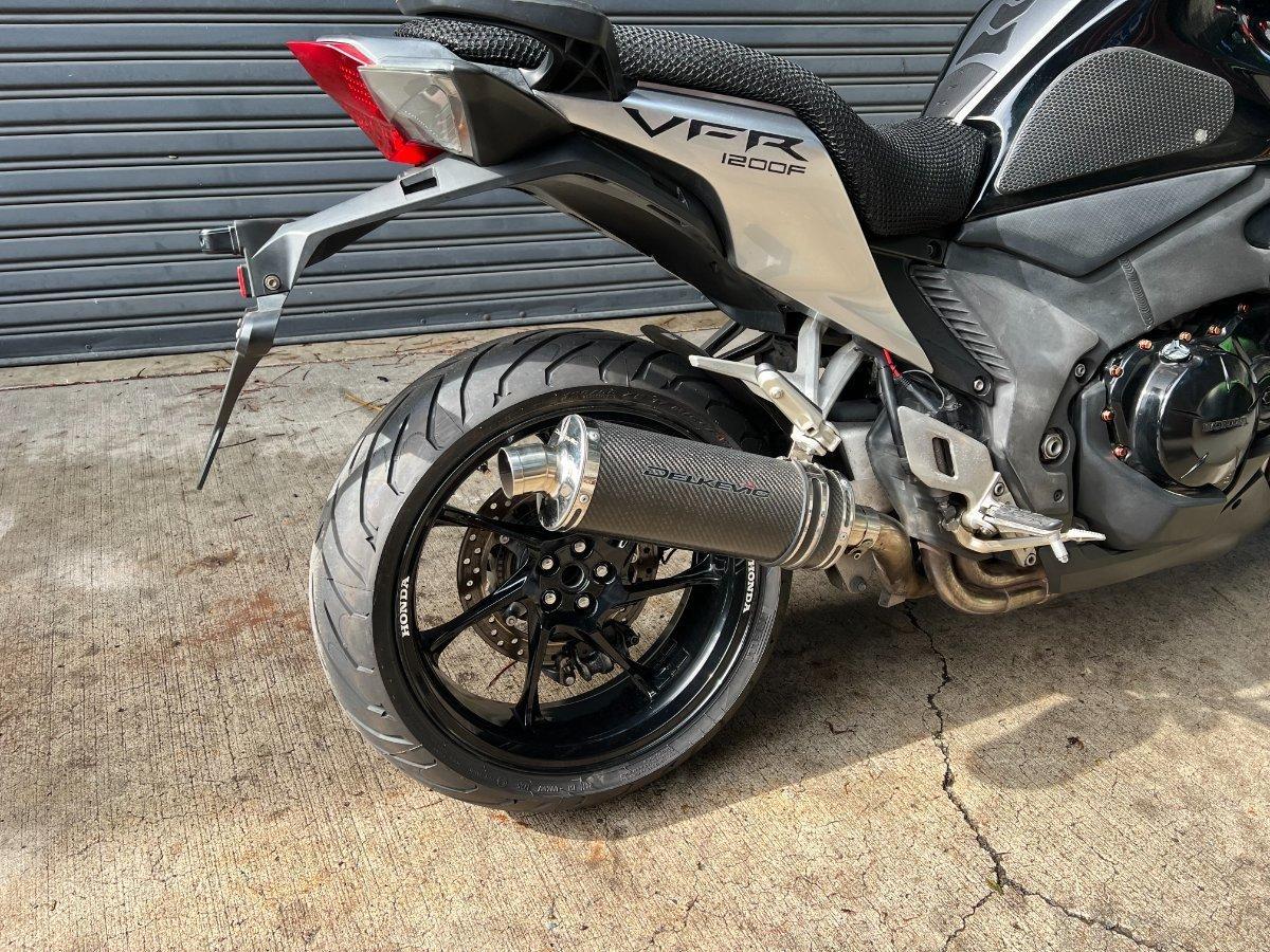 2011 HONDA VFR1200F ROAD