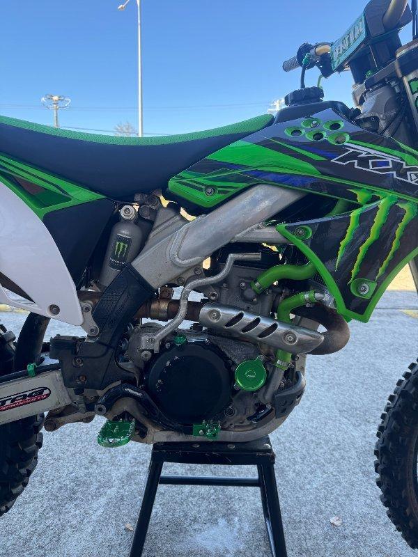 2010 KAWASAKI KX450F MOTOCROSS