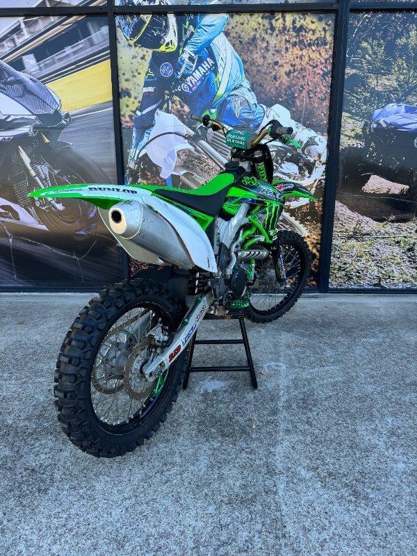 2010 KAWASAKI KX450F MOTOCROSS