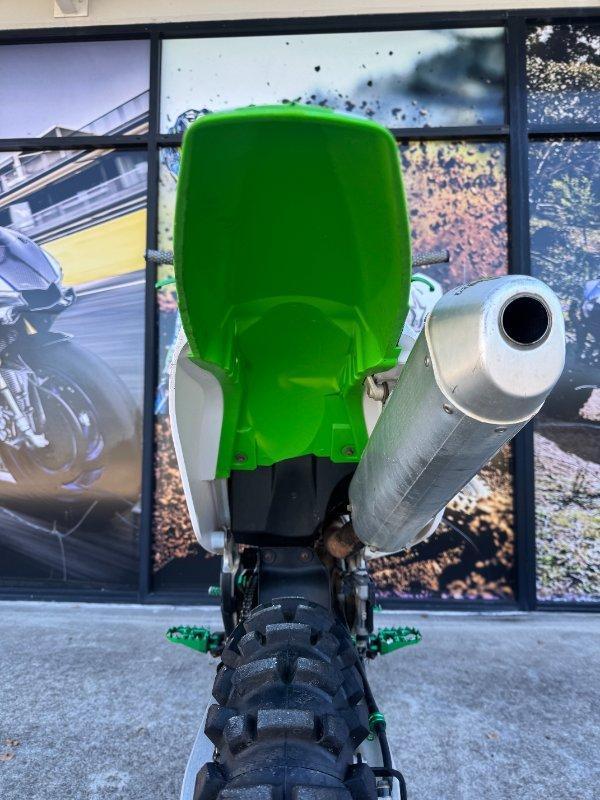 2010 KAWASAKI KX450F MOTOCROSS