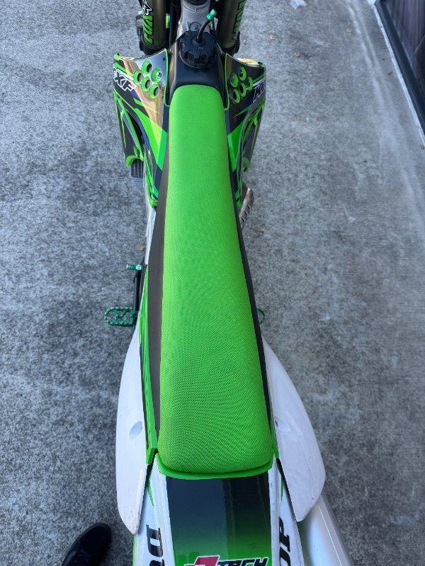 2010 KAWASAKI KX450F MOTOCROSS