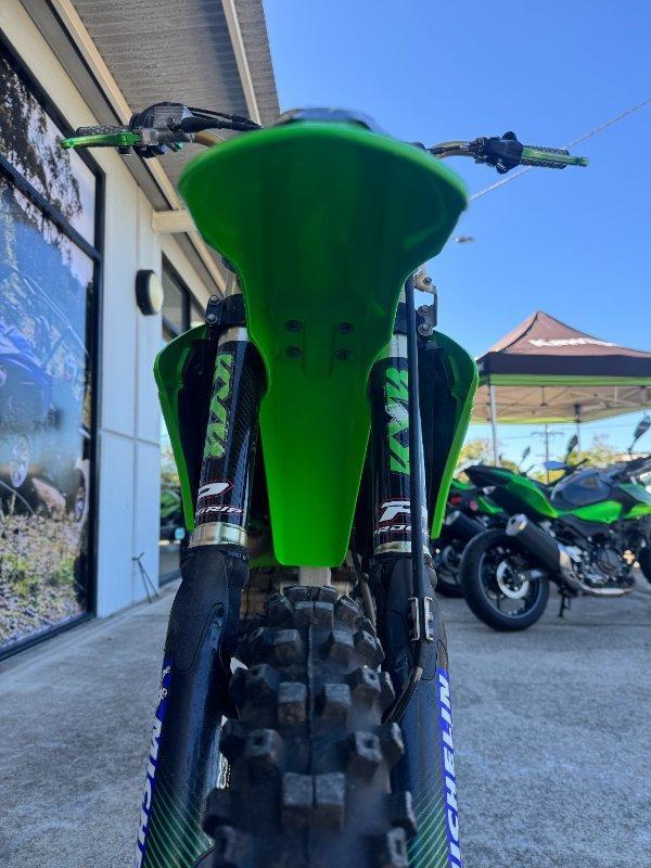 2010 KAWASAKI KX450F MOTOCROSS