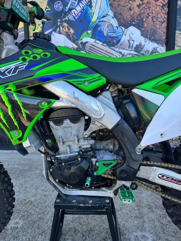 2010 KAWASAKI KX450F MOTOCROSS