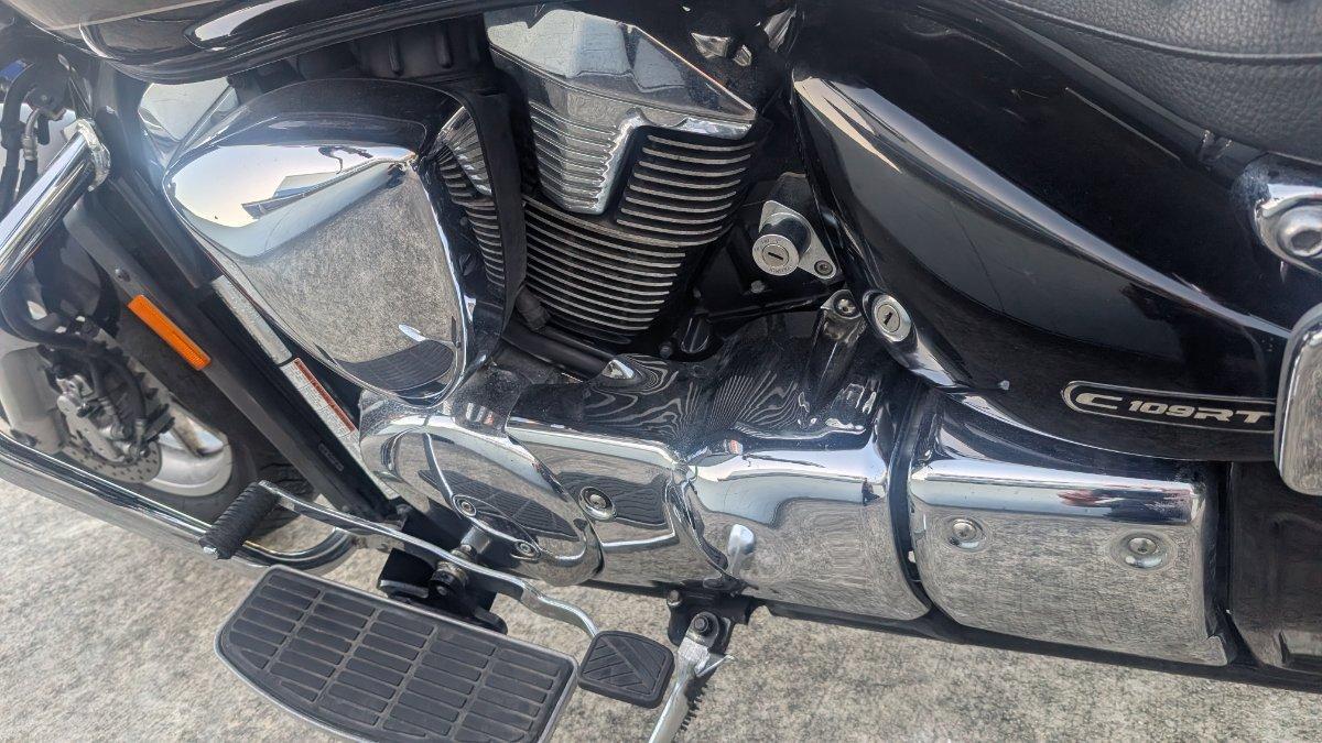 2009 SUZUKI VLR 1800 BOULEVARD (C109R) CRUISER