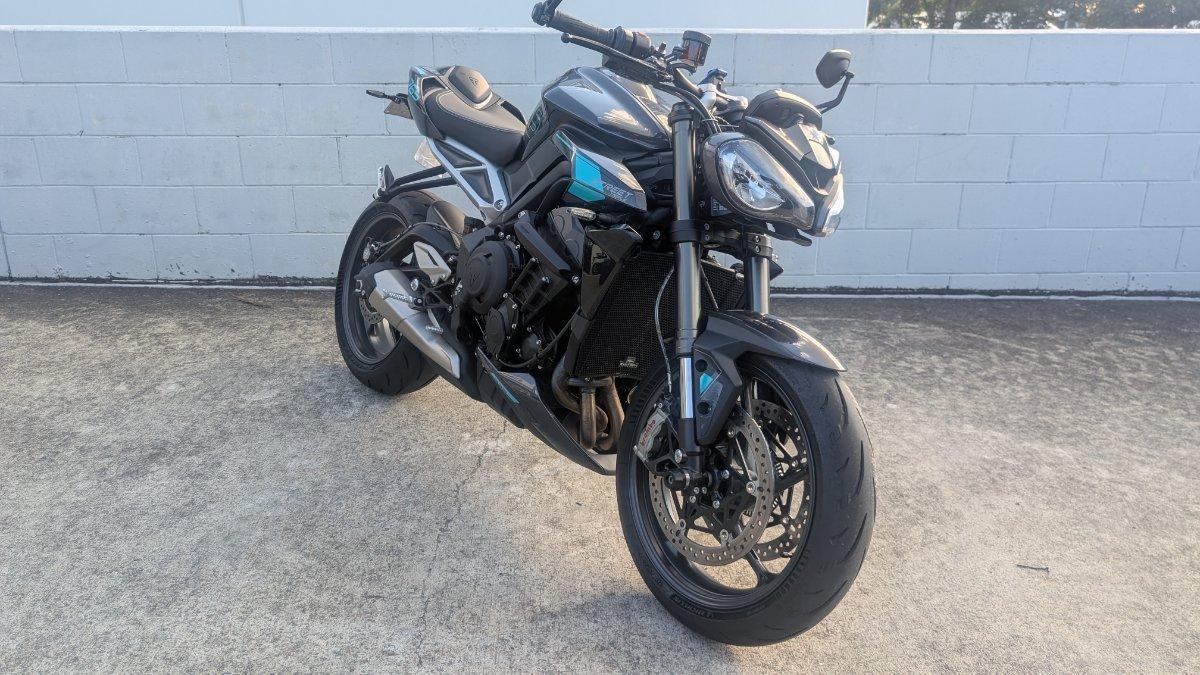 2025 TRIUMPH STREET TRIPLE RS ROAD