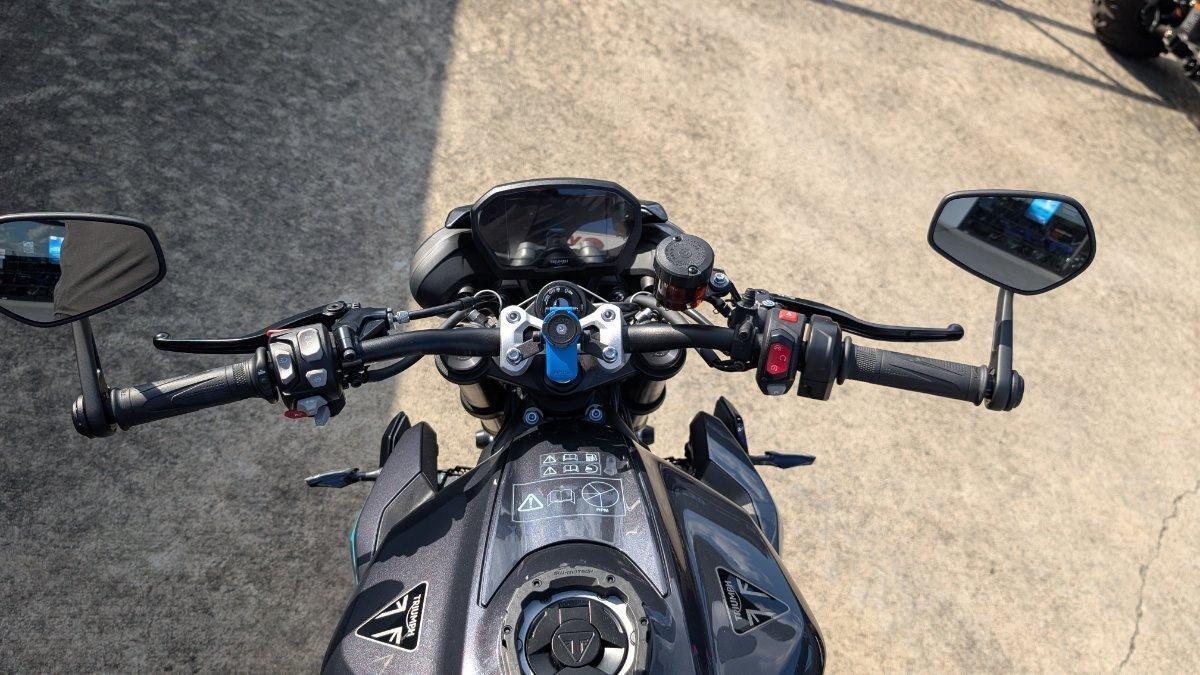 2025 TRIUMPH STREET TRIPLE RS ROAD