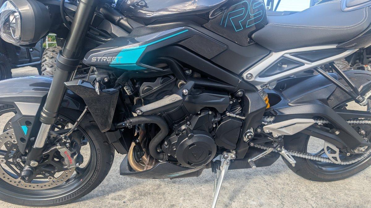 2025 TRIUMPH STREET TRIPLE RS ROAD