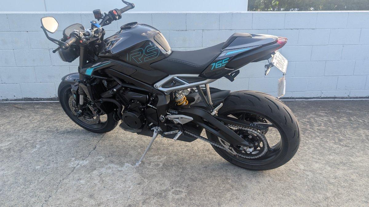 2025 TRIUMPH STREET TRIPLE RS ROAD