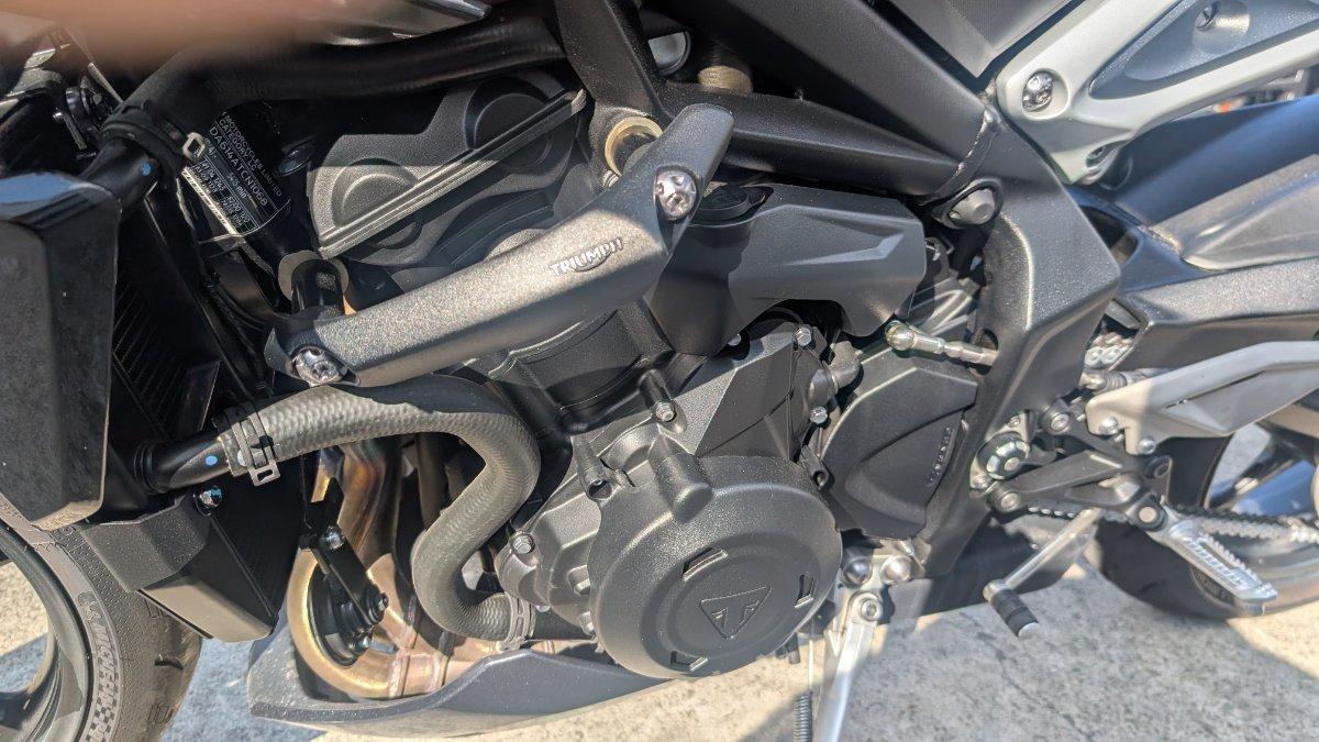 2025 TRIUMPH STREET TRIPLE RS ROAD