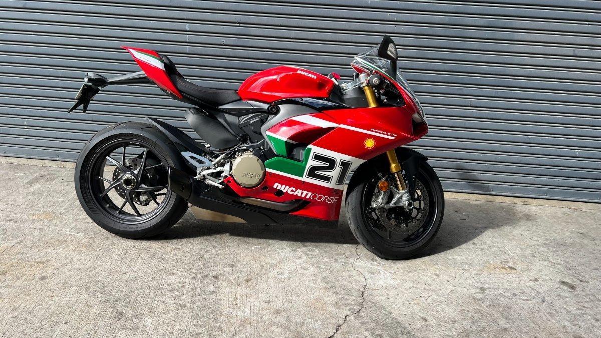 2024 DUCATI PANIGALE V2 BAYLISS 20TH ANNIV SPORTS