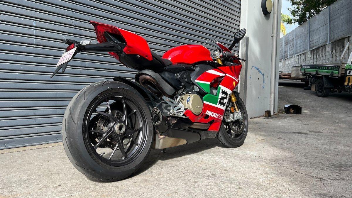 2024 DUCATI PANIGALE V2 BAYLISS 20TH ANNIV SPORTS