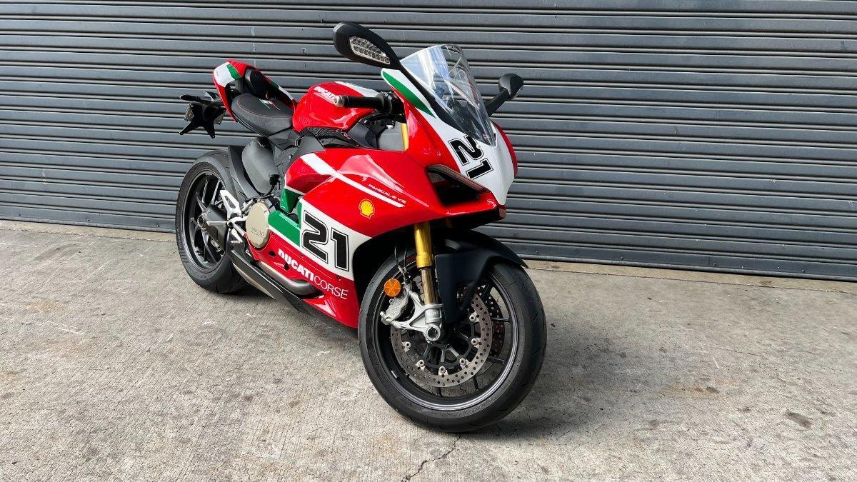 2024 DUCATI PANIGALE V2 BAYLISS 20TH ANNIV SPORTS