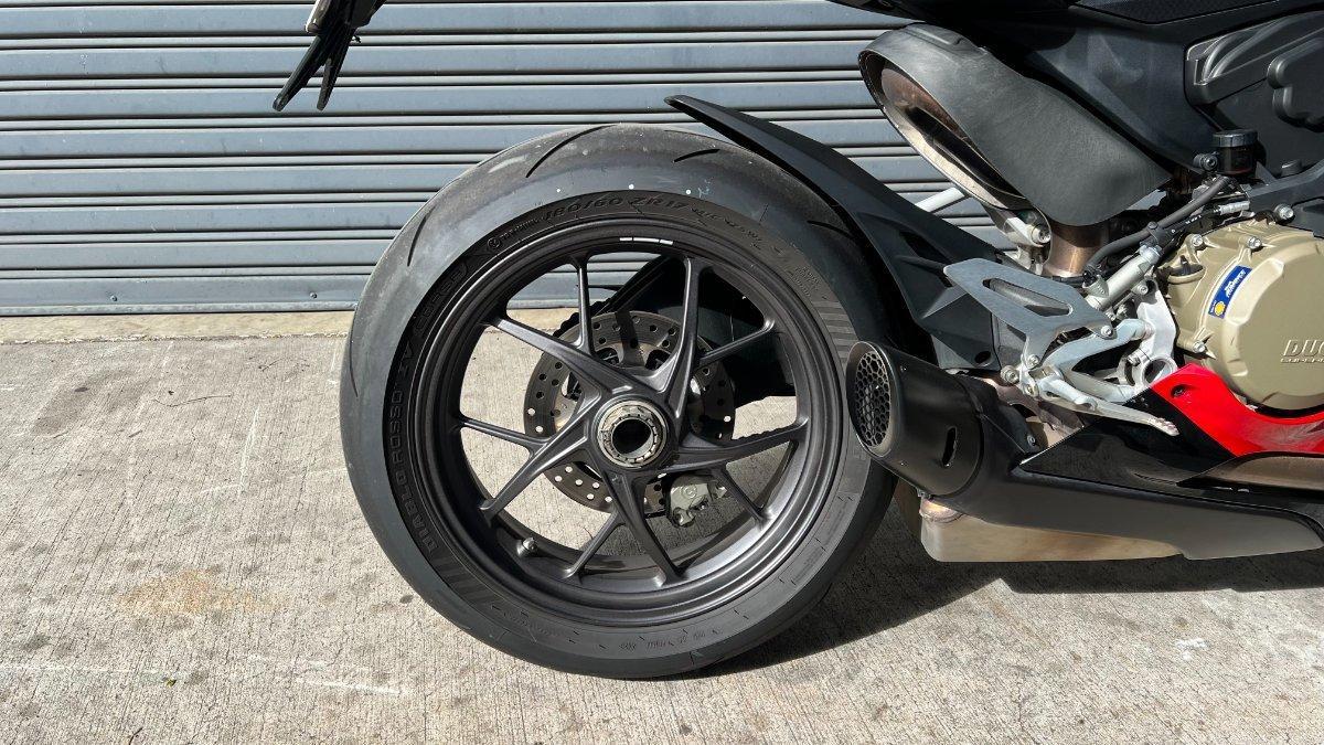 2024 DUCATI PANIGALE V2 BAYLISS 20TH ANNIV SPORTS