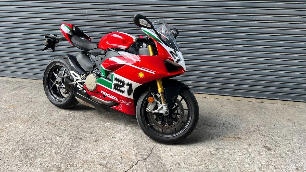 2024 DUCATI PANIGALE V2 BAYLISS 20TH ANNIV SPORTS