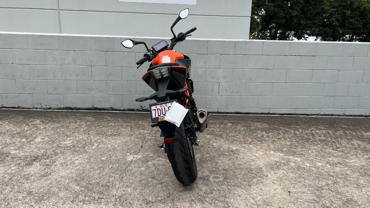 2023 KTM 390 DUKE ROAD