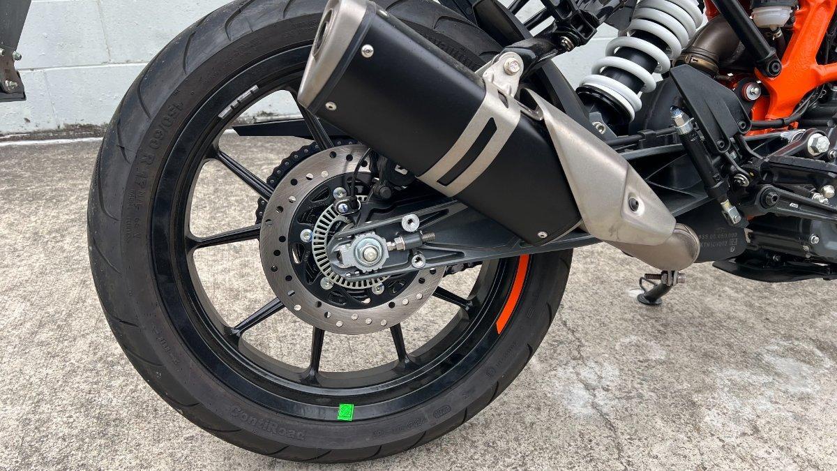 2023 KTM 390 DUKE ROAD
