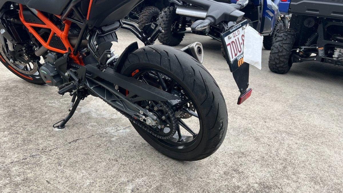 2023 KTM 390 DUKE ROAD