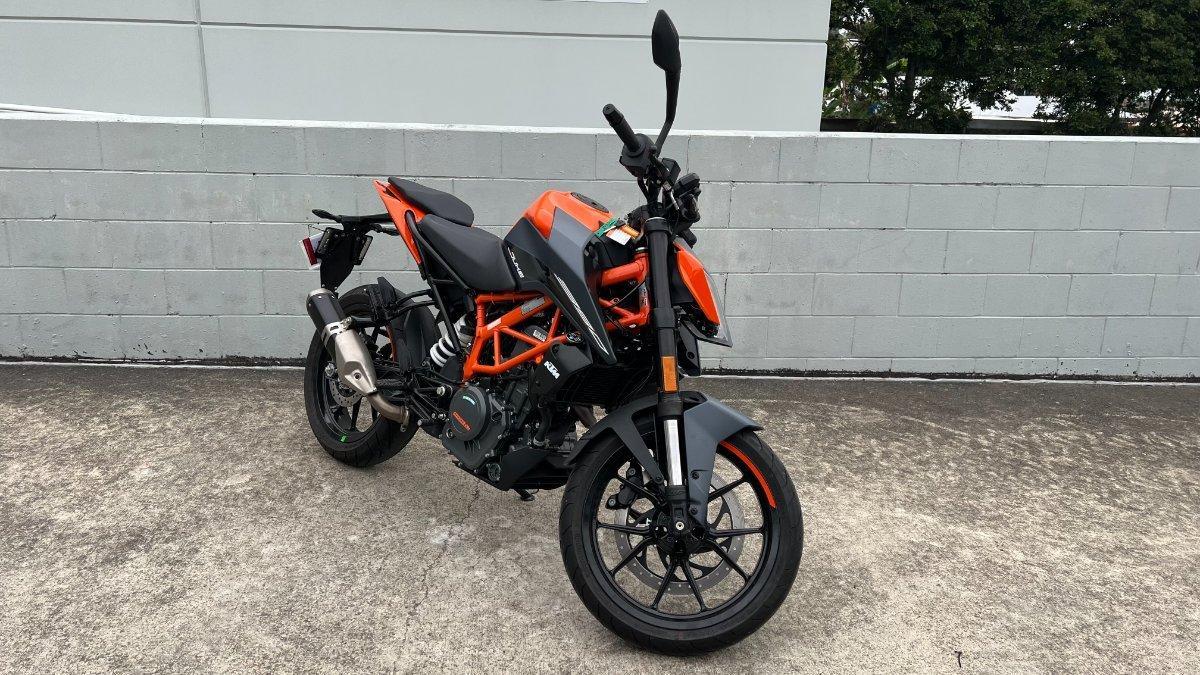 2023 KTM 390 DUKE ROAD