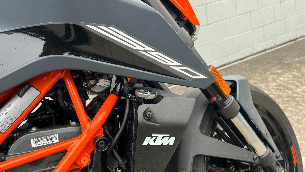 2023 KTM 390 DUKE ROAD