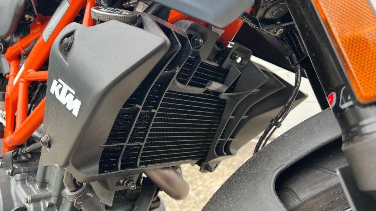 2023 KTM 390 DUKE ROAD