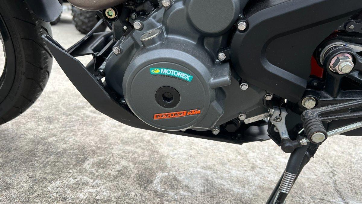 2023 KTM 390 DUKE ROAD