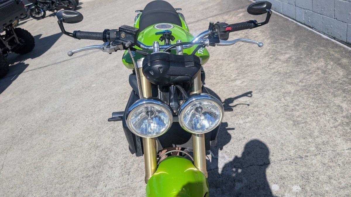 2009 TRIUMPH STREET TRIPLE 675 ROAD